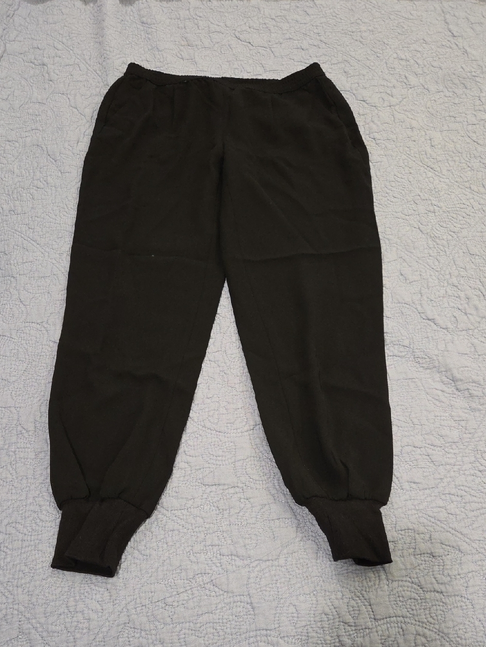 Chico's Black Cropped Jogger Pants Size 00 (XS/2)